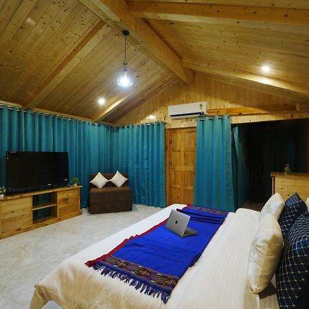 Tree House Latos Tandi Hotell Jibhi Eksteriør bilde