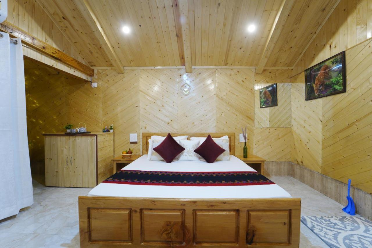 Tree House Latos Tandi Hotell Jibhi Eksteriør bilde
