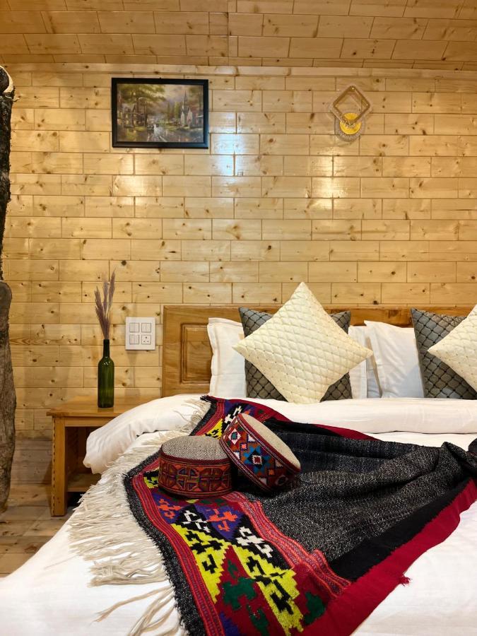 Tree House Latos Tandi Hotell Jibhi Eksteriør bilde